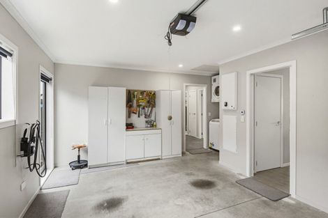 Photo of property in 12 Enereta Road, Otaki, 5512