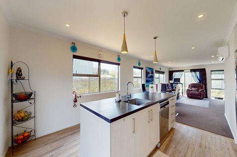 Photo of property in 9 Karearea Avenue, Kenepuru, Porirua, 5022