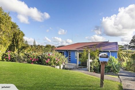 Photo of property in 28 Moffat Road, Red Beach, 0932