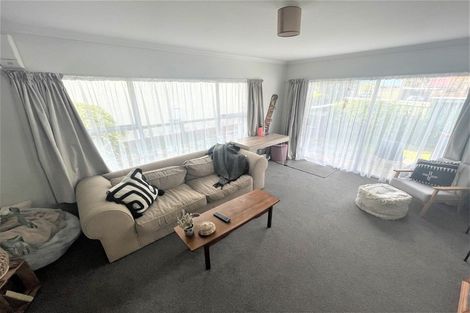 Photo of property in 1/66 Oroua Street, Eastbourne, Lower Hutt, 5013