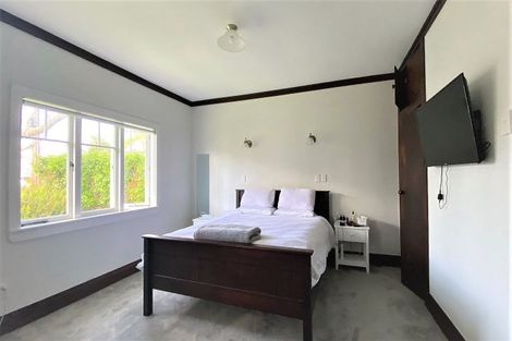 Photo of property in 8 Gazelle Avenue, Beach Haven, Auckland, 0626