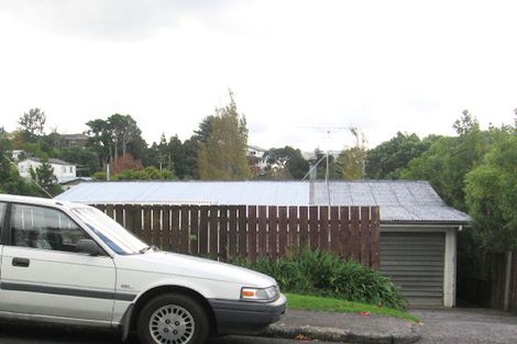 Photo of property in 12 Eastglen Road, Glen Eden, Auckland, 0602