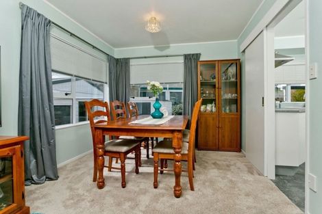 Photo of property in 74 Barbados Drive, Unsworth Heights, Auckland, 0632
