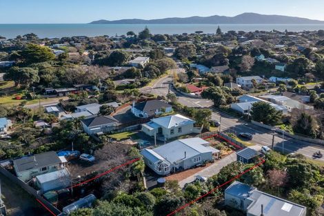 Photo of property in 56 Poplar Avenue, Raumati South, Paraparaumu, 5032