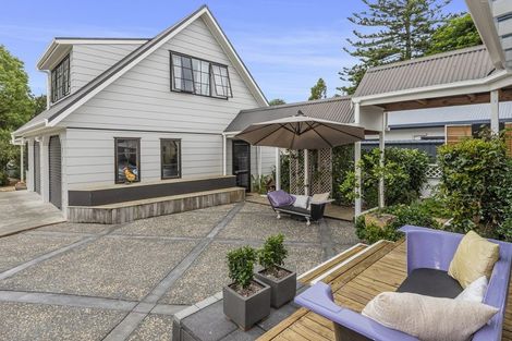 Photo of property in 15 Bernard Street, Avenues, Whangarei, 0110