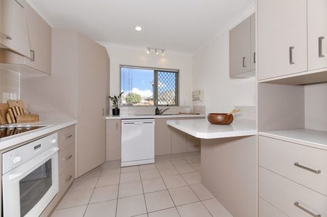 Photo of property in Waimanu Bay Village, 32/1 Piriti Drive, Te Atatu Peninsula, Auckland, 0610
