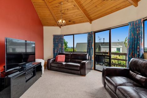 Photo of property in 14 Holmburn Street, Welcome Bay, Tauranga, 3112