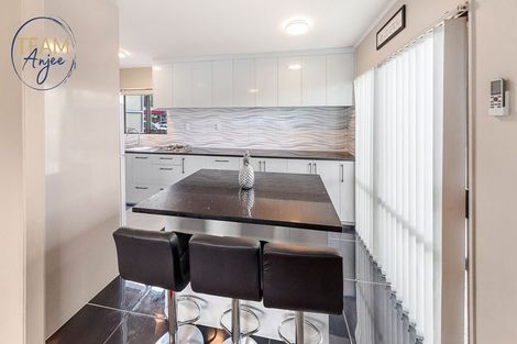 Photo of property in 2/24 Norrie Smith Avenue, Flat Bush, Auckland, 2023