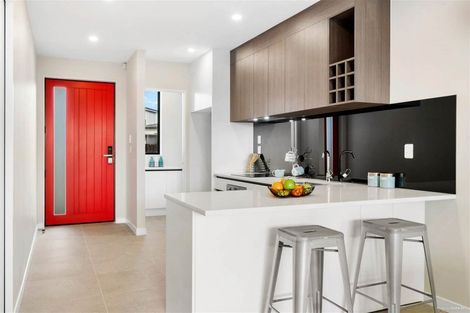 Photo of property in 18 Willowherb Lane, Hobsonville, Auckland, 0616