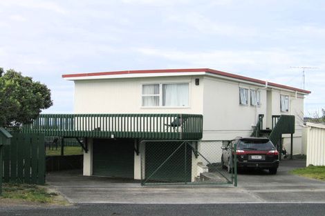 Photo of property in 10 Darroch Slope, Omaha, 0986