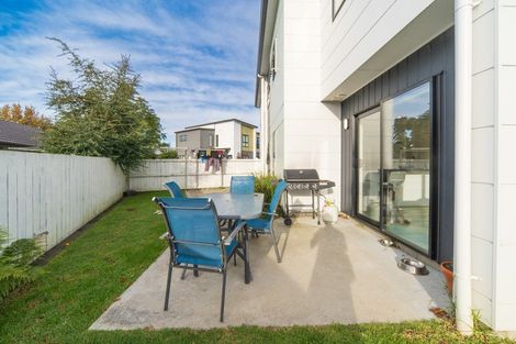 Photo of property in 12 Emmadale Lane, Hamilton East, Hamilton, 3216