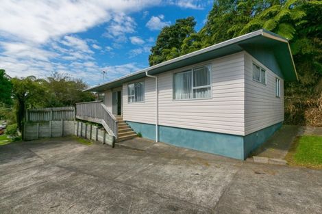 Photo of property in 54 Seaview Road, Marfell, New Plymouth, 4310