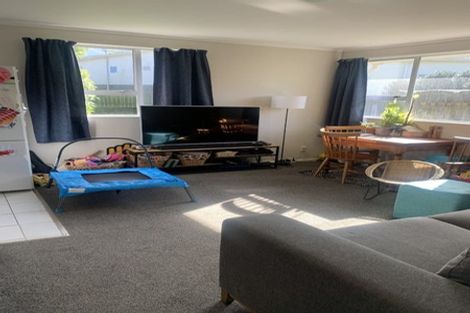 Photo of property in 183d Newlands Road, Newlands, Wellington, 6037