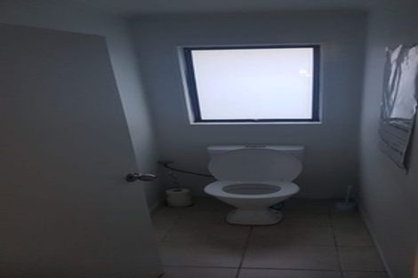 Photo of property in 12 Westwood Road, Tawa, Wellington, 5028