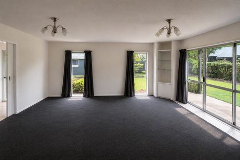 Photo of property in 6 Rowanwood Close, Halswell, Christchurch, 8025