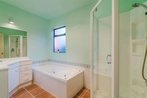 Photo of property in 15 Empress Place, Halswell, Christchurch, 8025