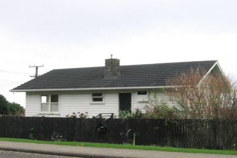 Photo of property in 76 Winara Avenue, Waikanae, 5036