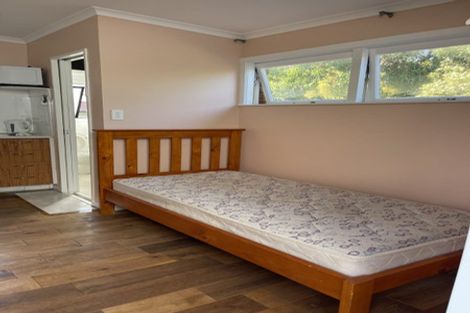 Photo of property in 247a Glenfield Road, Hillcrest, Auckland, 0627