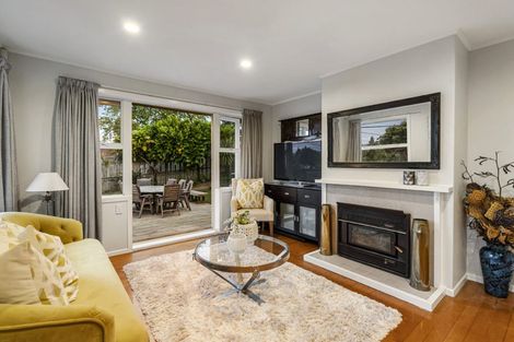 Photo of property in 2/36a Salisbury Road, Birkdale, Auckland, 0626
