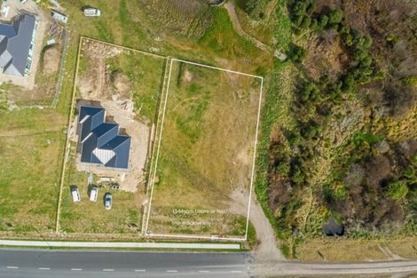 Photo of property in 15 Kahikatea Drive, Kinloch, Taupo, 3377