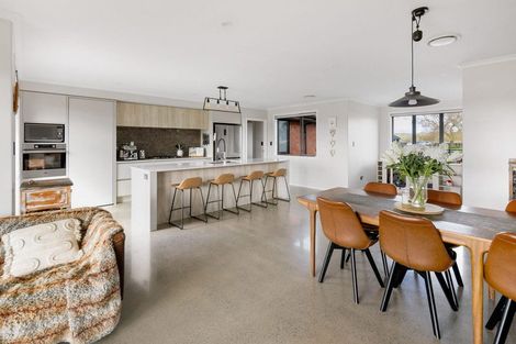 Photo of property in 43 Seachange Drive, Leamington, Cambridge, 3432