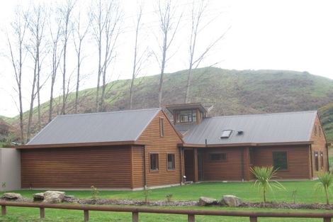 Photo of property in 2 Millar Road, Lake Okareka, Rotorua, 3076