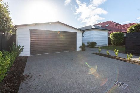 Photo of property in 221 Weston Road, St Albans, Christchurch, 8052