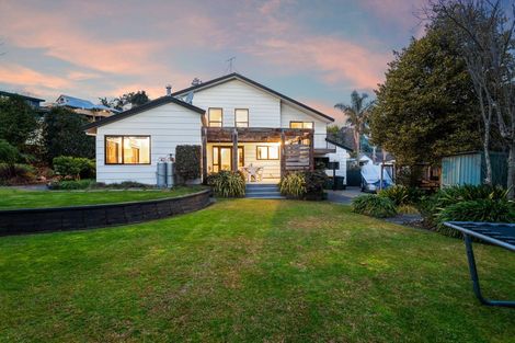 Photo of property in 1 Windsor Rise, Whakatane, 3120