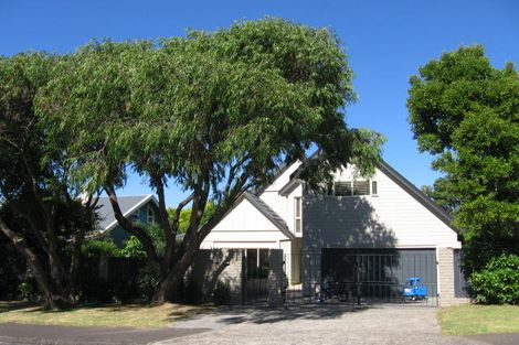 Photo of property in 1 Muritai Road, Milford, Auckland, 0620