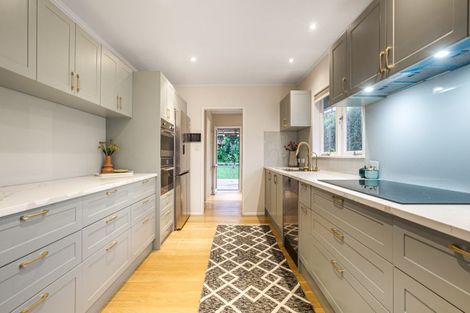 Photo of property in 10 Seine Road, Forrest Hill, Auckland, 0620