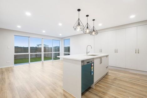 Photo of property in 56 Kauri Heart Avenue, Takanini, 2112