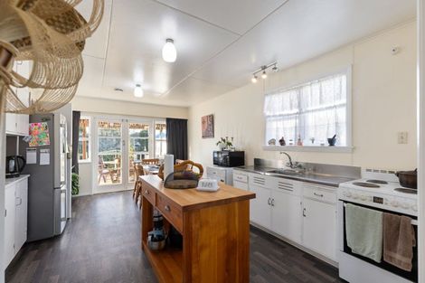 Photo of property in 65 Phillips Street, Sanson, 4817