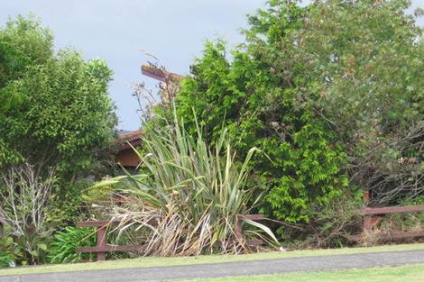 Photo of property in 174 Sturges Road, Henderson, Auckland, 0612