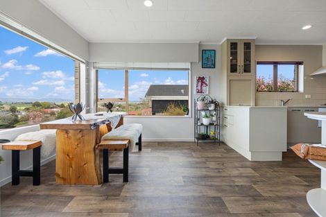 Photo of property in 24 Hillcrest Street, Tirau, 3410