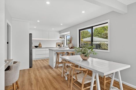 Photo of property in 15 Oakfield Street, Burnside, Christchurch, 8053