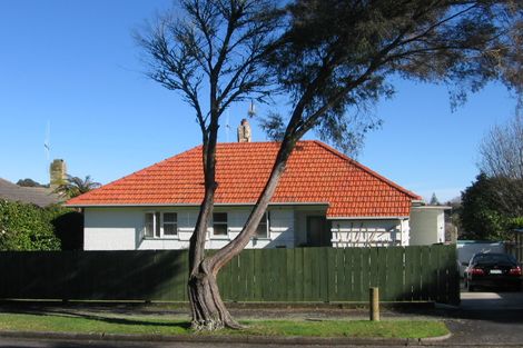 Photo of property in 23 Bledisloe Terrace, Hamilton East, Hamilton, 3216