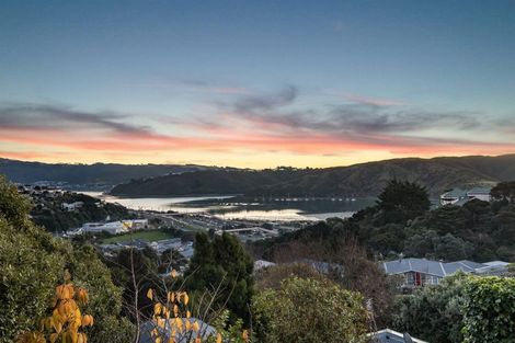 Photo of property in 36 Kiriwai Road, Paremata, Porirua, 5024