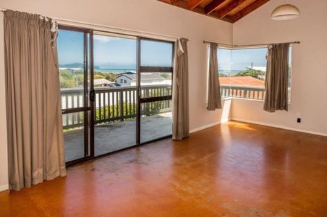 Photo of property in 11 Jane Street, Waikanae Beach, Waikanae, 5036