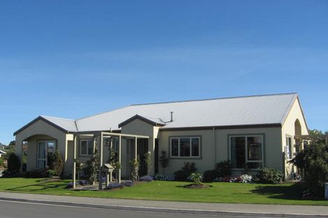 Photo of property in 2 Alpine Close, Marchwiel, Timaru, 7910