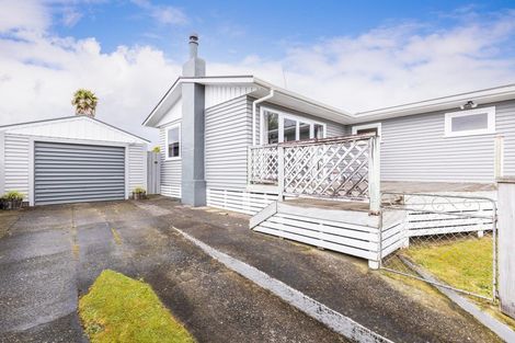 Photo of property in 327 Frankley Road, Ferndale, New Plymouth, 4310