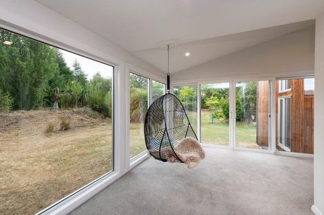 Photo of property in 2 Wineberry Lane, Wanaka, 9305