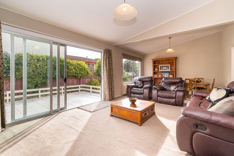 Photo of property in 42a Beach Street, Saint Clair, Dunedin, 9012