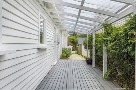 Photo of property in 20 Raumati Terrace, Khandallah, Wellington, 6035