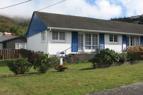 Photo of property in 3a Thurleigh Grove, Karori, Wellington, 6012