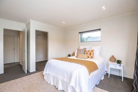 Photo of property in 10 Flotilla Place, Whitby, Porirua, 5024