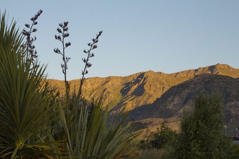 Photo of property in 33 Lichen Lane, Lake Hawea, Wanaka, 9382
