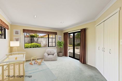 Photo of property in 3c Kinross Drive, Merrilands, New Plymouth, 4312