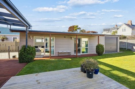Photo of property in 17 Sandringham Street, Saint Clair, Dunedin, 9012