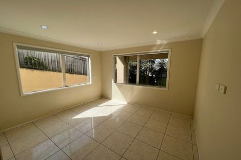 Photo of property in 34 Fairchild Avenue, Goodwood Heights, Auckland, 2105