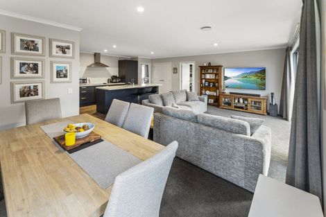 Photo of property in 27 Youngberry Drive, Richmond, 7020